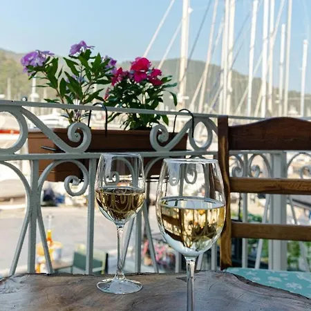 Hotell Rain And Food Marmaris