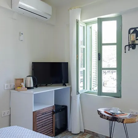 Ξενοδοχείο Rain And Food 3*