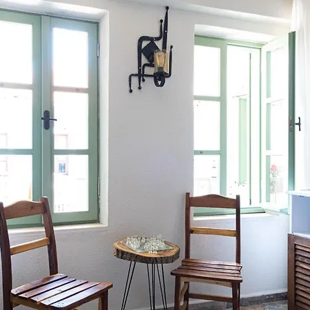 Ξενοδοχείο Rain And Food